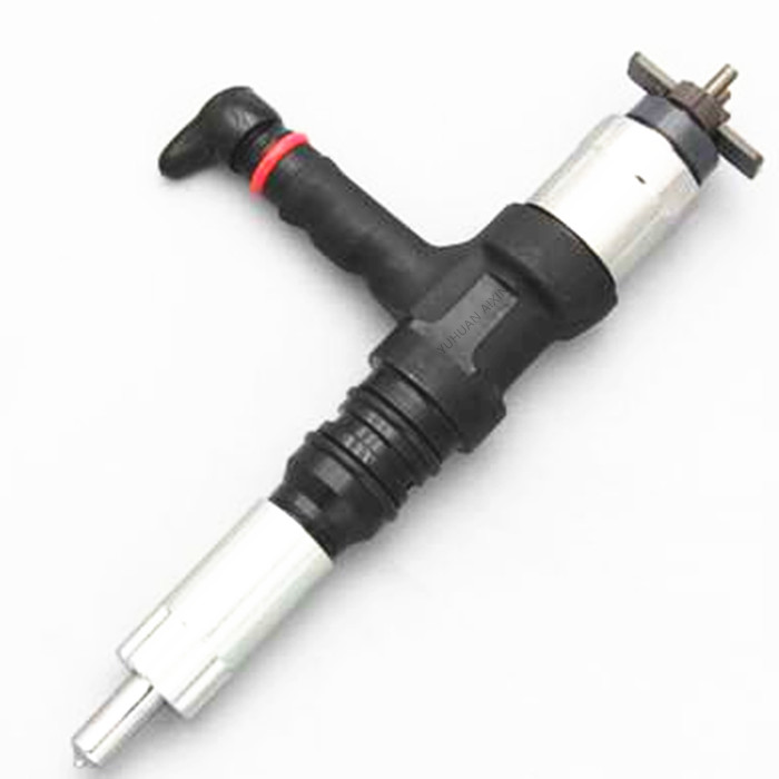 KOMATSU SA6D140 Excavator Engine Fuel Injector DENSO 095000-6140